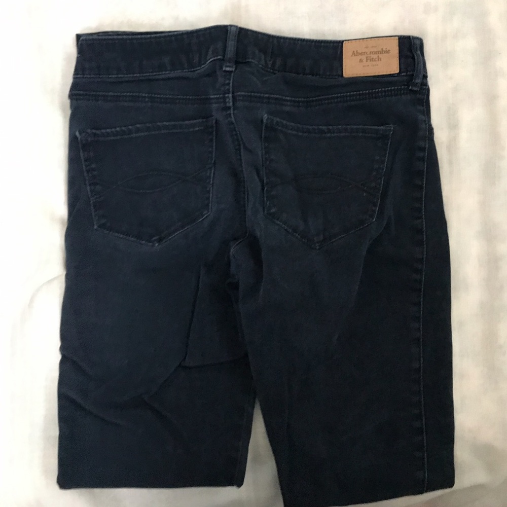 A&F Jeans - Picture 3 of 4